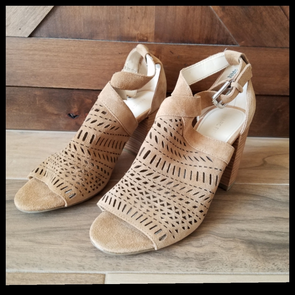 Marc Fisher geela tan chunky heel sandals  9.5 - Picture 5 of 10